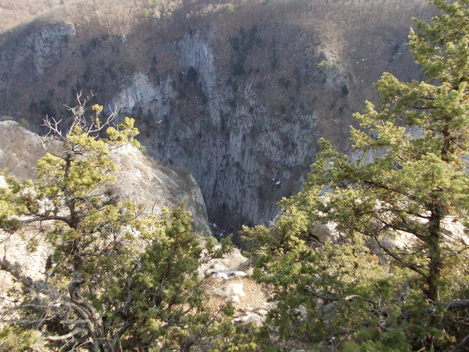 Точка с которой видно дно Большого каньона Крыма