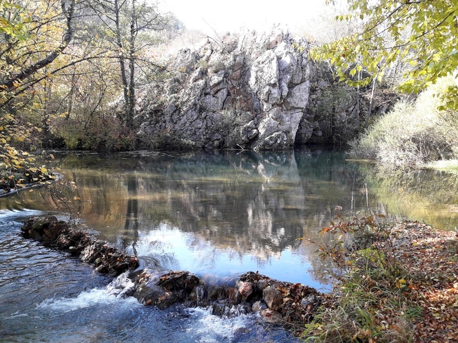 Чернореченский каньон осенью Крым фото
